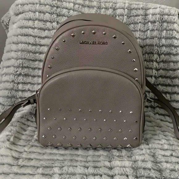 MICHAEL Michael Kors | Bags | Michael Kors Light Grey  display picture 2